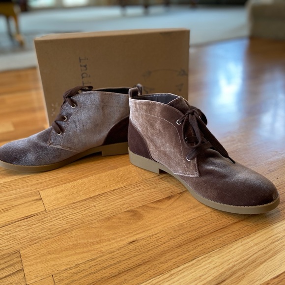 Indigo rd. Alabama Velvet Lace-Up Booties - Picture 2 of 5